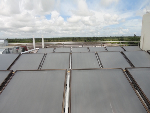 海南龍馬礦業有限公司太陽能中央熱水熱水系統