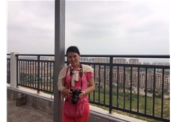 辦公室-黃海敏    紛紛萬事，直道而行！